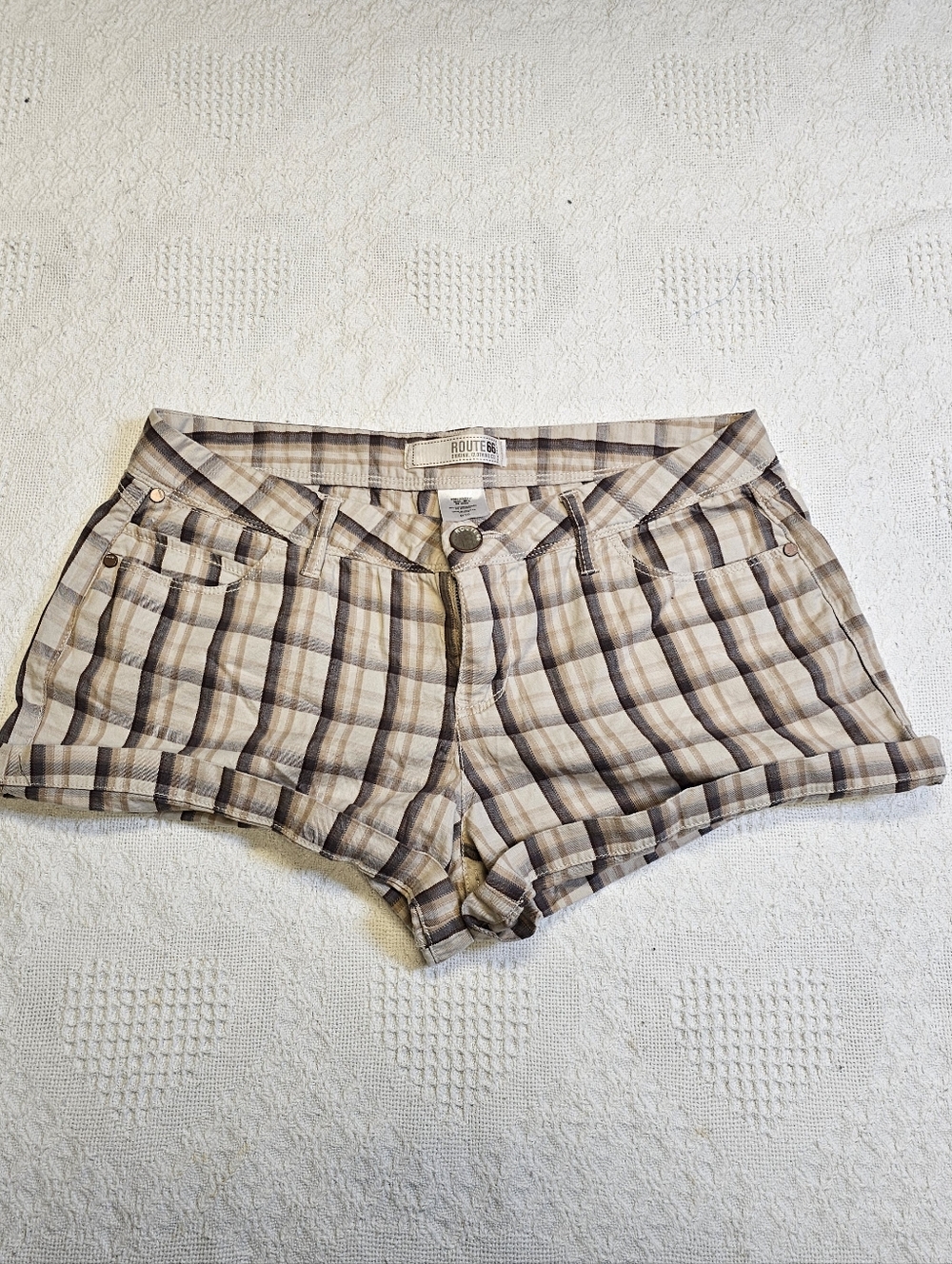 Route 66 Plaid Low-Rise Shorts in Beige and Brown